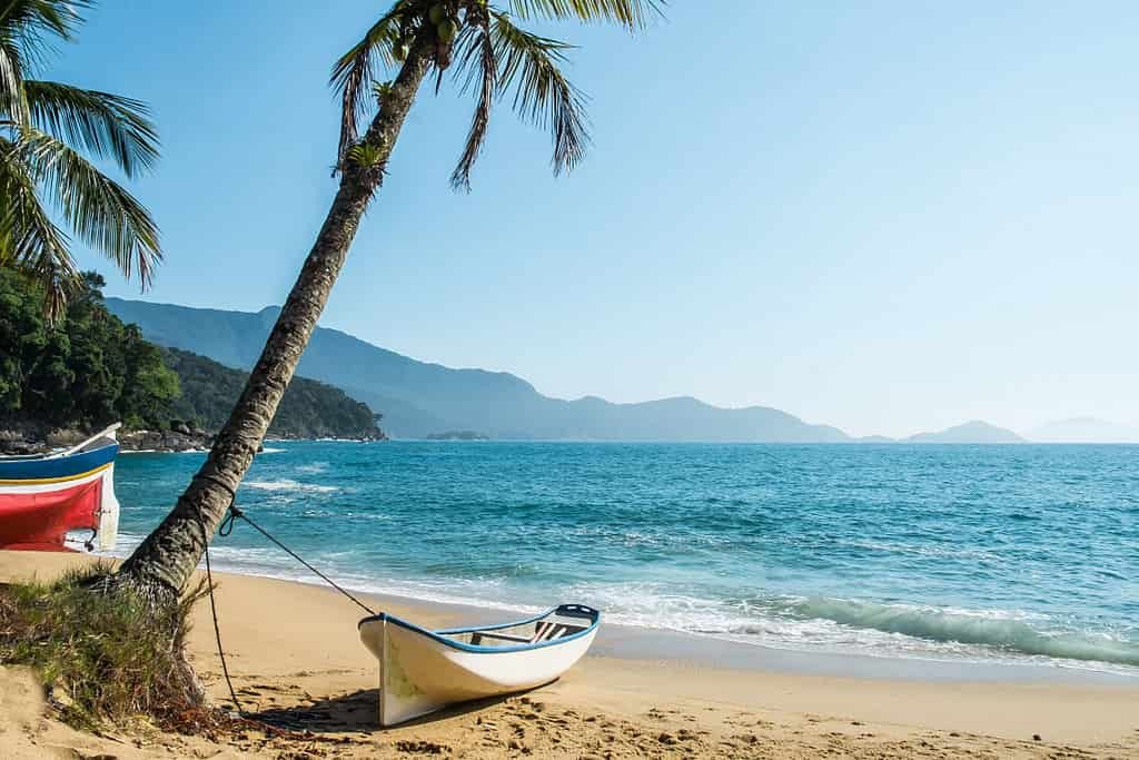 Praias em Ilha Grande, Praia Vermelha