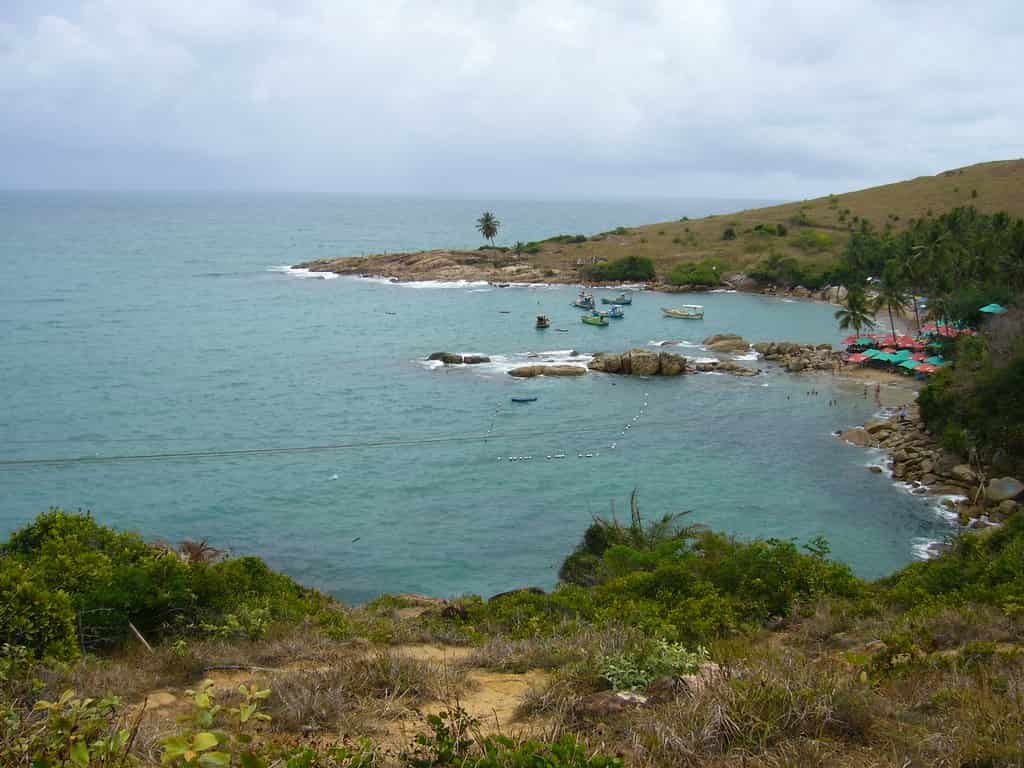 Praia das Calhetas